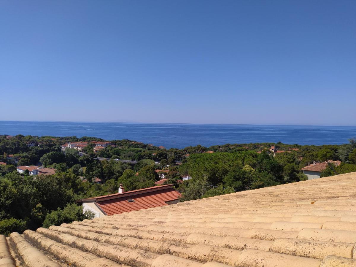 Tra Mare E Bosco Nella Splendida Quercianella Villa Bagian luar foto